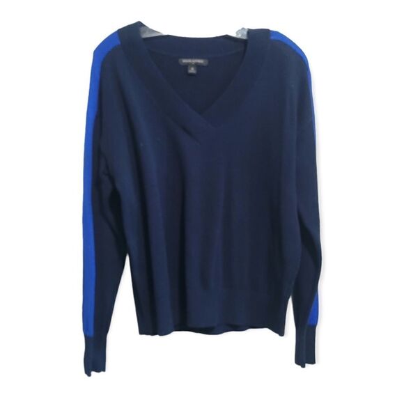 Banana Republic navy sweater - Picture 1 of 3